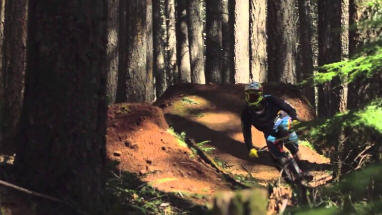 "Broers" Featuring Smith Bike Athletes Tom and Bas Van Steenbergen