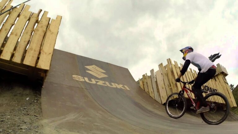 Suzuki Nine Knights MTB 2014 | 100% GoPro Moment with Martin Söderström double tailwhip 