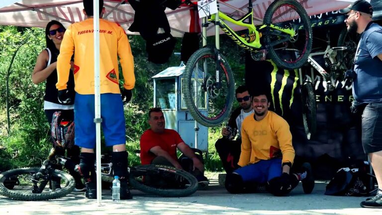 Gravity Freaks episode four, enjoy racing and riding at Super Trail Giannena