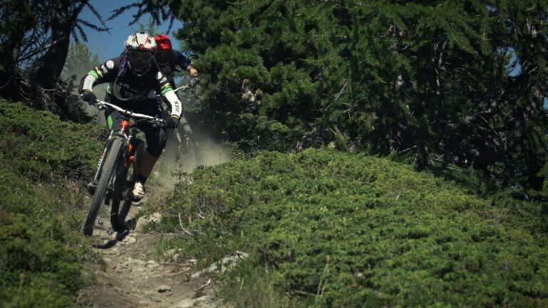 La ThuileEnduro 2014 - Race is on with Tracy Mosely and James Richards