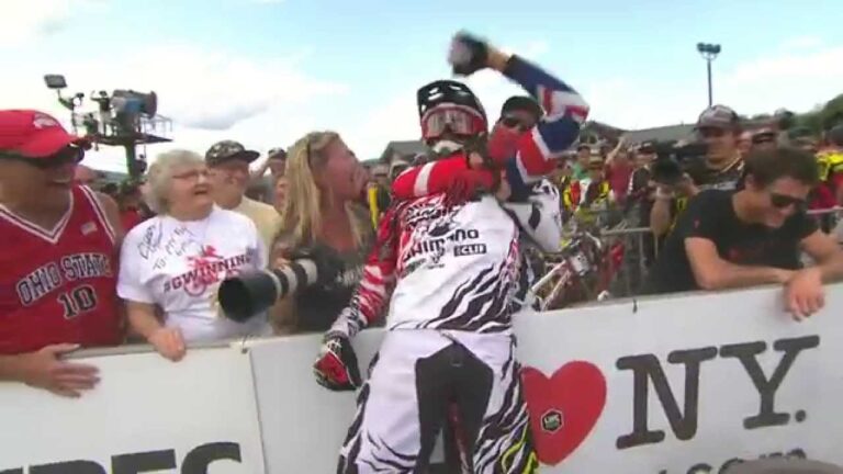 2014 UCI MTB World Cup  Windham - Action Clip DHI