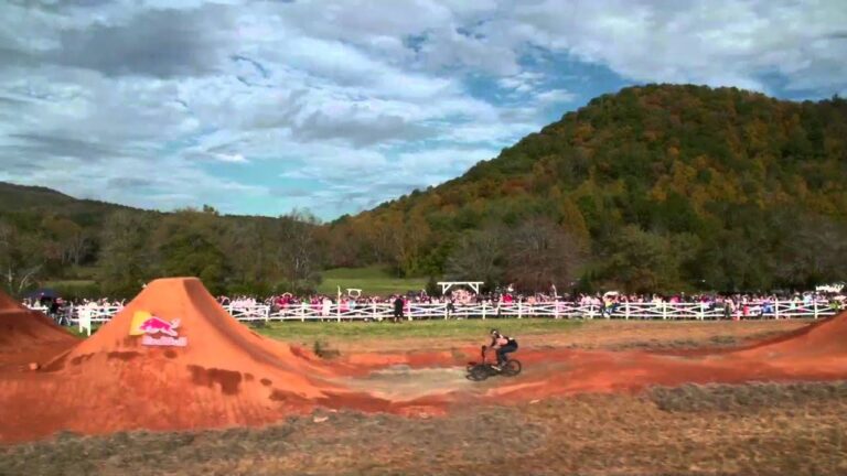  Huge BMX Dirt Jumping Contest - Red Bull Dreamline 2014
