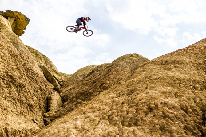 01adeee6-73e3-4401-9a0b-33ee7bd7113c