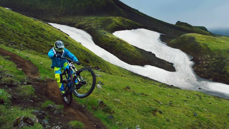 Freeride MTB Into The Dirt Of Iceland