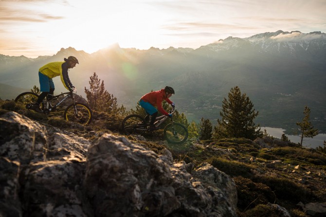 Island-of-Thorns (1 of 8)