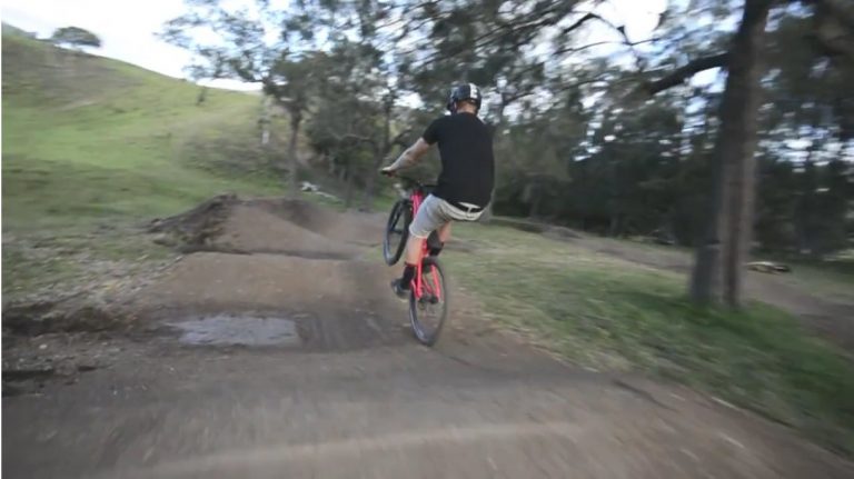 Commencal Insiders: Pump Track Building In New Caledonia With PEF