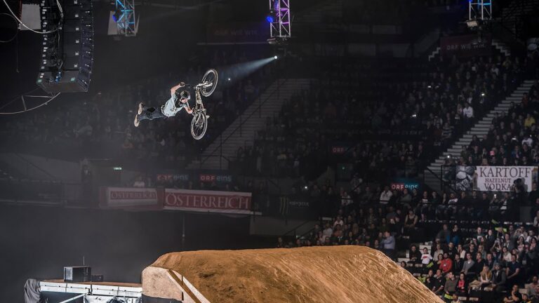 Sam Reynolds - Behind the Chaos of Masters of Dirt Vienna
