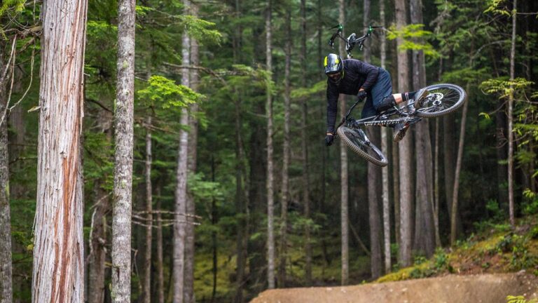 In the Know - Curtis Robinson and Dylan Dunkerton