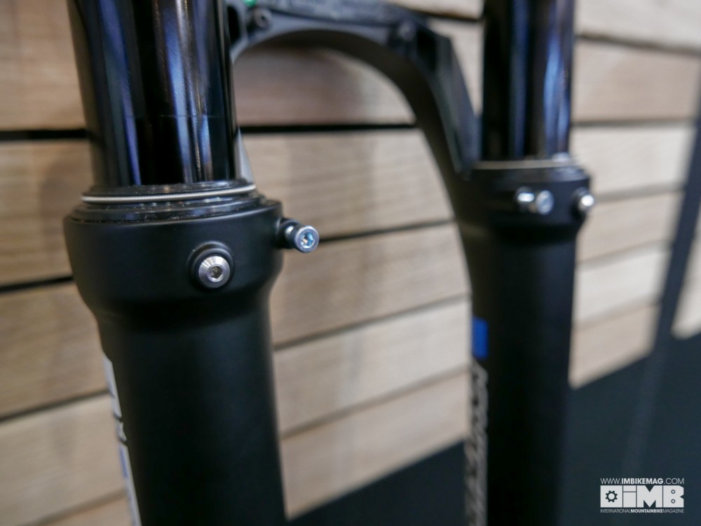 Lube ports make maintenance easy on both the Rux and Durolux.