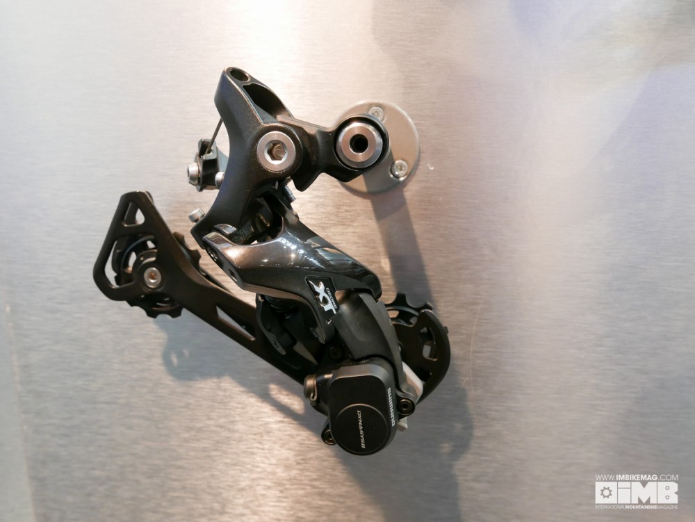 Rear Mech featuring the same Clutch Tech as found on XTR!