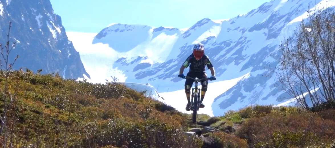 Metal and Dust - An Enduro edit by Quentin Chanudet