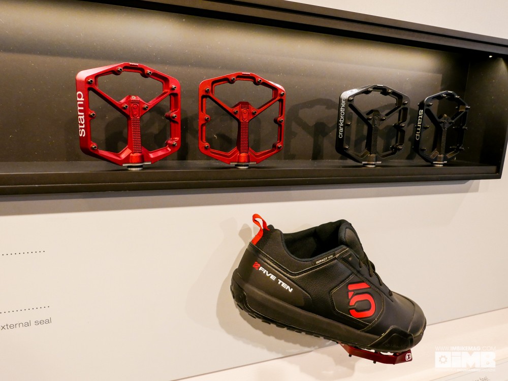 The Stamp in large...