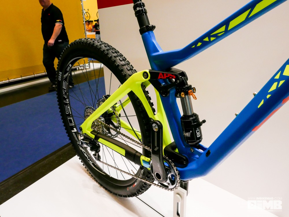 An inverted Cane Creek DBAir Inline takes care of business out the back. XX1 as standard for gearing...
