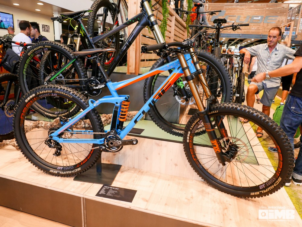 The Two15 is back with 27.5 wheels and that memorable 215mm of plush rear travel!