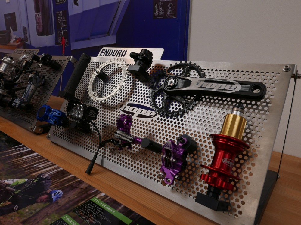 Enough trinkets to get Smaug out of his lair!