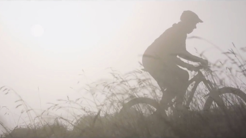 Monday Motivation: Blowing Up Corners With Team Lac Blanc SCOTT