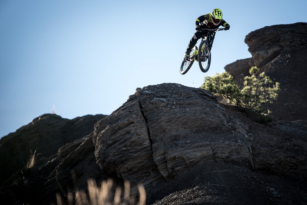 Remi Thirion - Commencal DH V4 3