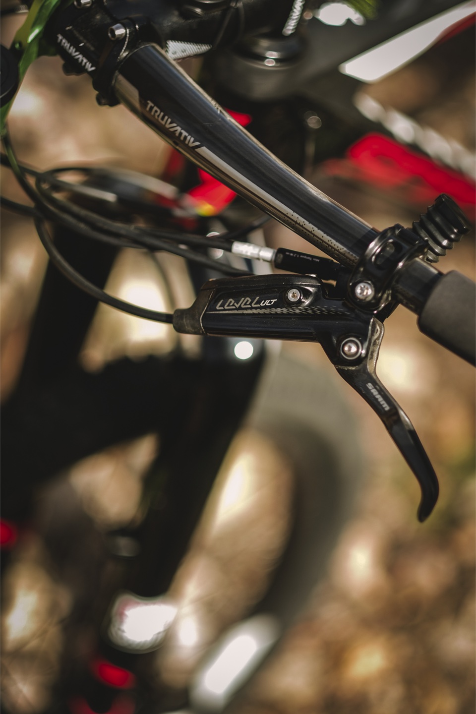 The new Level has a lighter lever than SRAM's popular Guide brakes