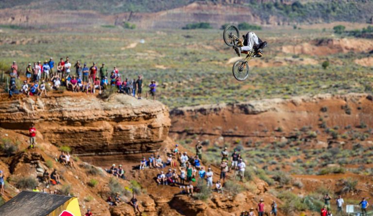 #WipeoutWednesdays - Biggest Attempted Front Flip in Mountain Bike History