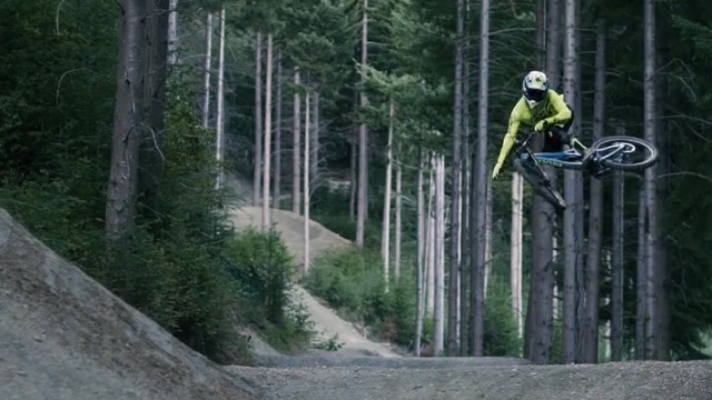 Eliot Jackson RAW