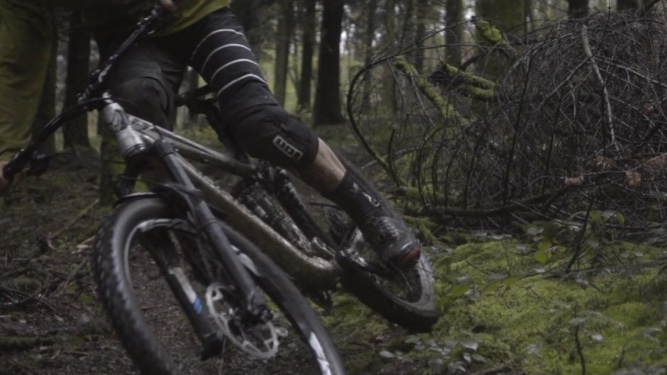 Guillaume Larbeyou - Wet session in Les Vosges