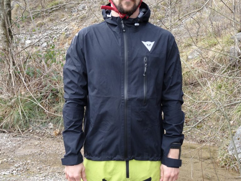 Mountain Bike Reviews - Dainese Atmo-Lite 3L Jacket 2016