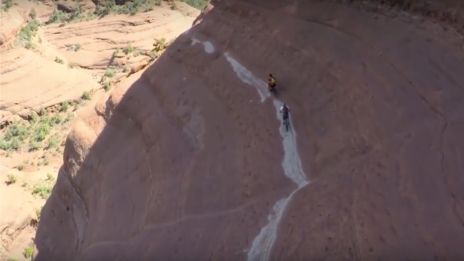 Monday Motivation: Terrifying MTB Trail Ride With Aaron Chase And A GPS-Tracking Drone