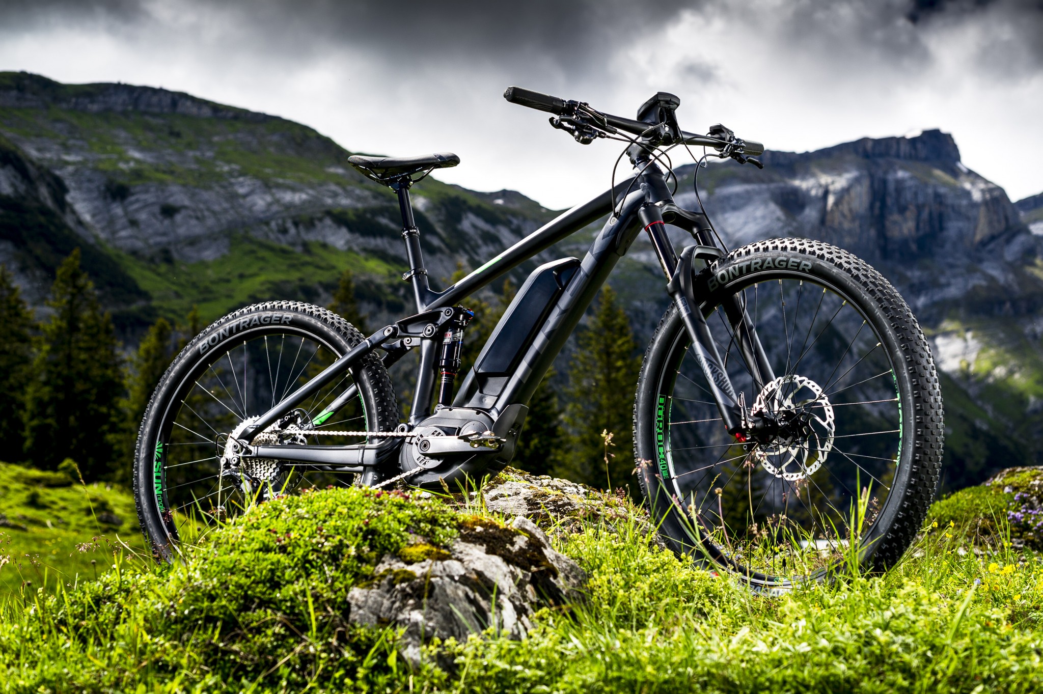 New Trek Powerfly