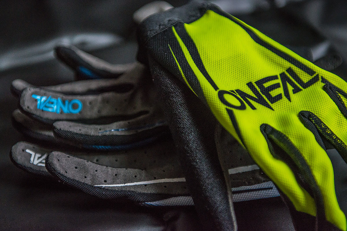 O’Neal Element FR Blocker Gear 2017