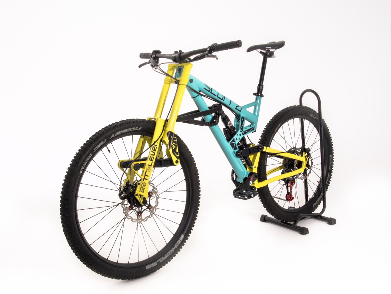 Hot Or Not? Scurra :2 – Unique Enduro Bike