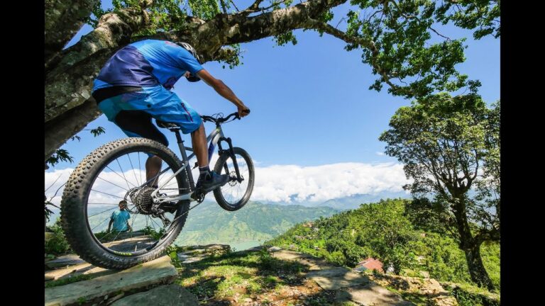 Bringing Mountainbike to Nepal (www.wheels4nepal.ch)