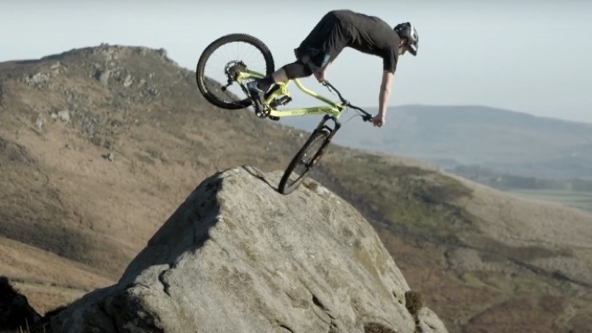 Chris Akrigg - As It Lies
