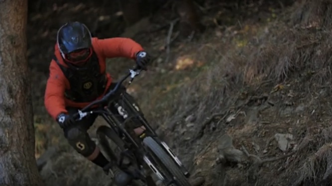 Mountain Biking // Metal // Champéry // Julien Fournier