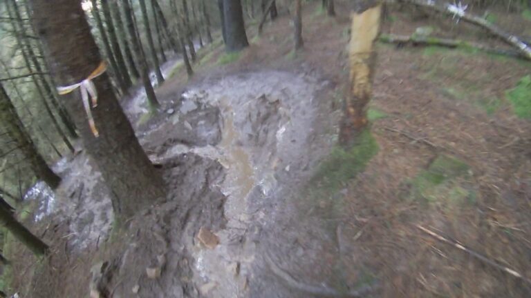 Danny Hart - Nant Gwethyn Double Black - Muddy And Wet Day!