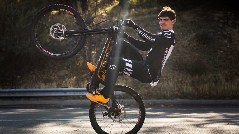 Fast Life with Loïc Bruni: Trailer | Premieres April 27th on Red Bull TV!!!