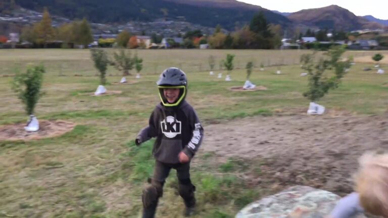 8 Year Old Theo's First Backflip To Dirt (MTB)