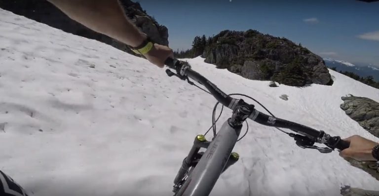 Remy Metailler - Heli Drop Camelbak