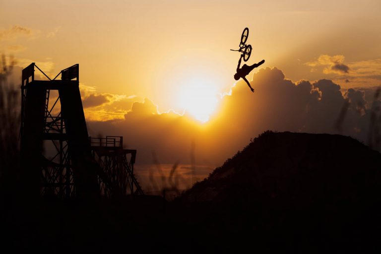 Szymon Godziek: Extension Man - World's First Backflip Superman One Hand Seatgrab