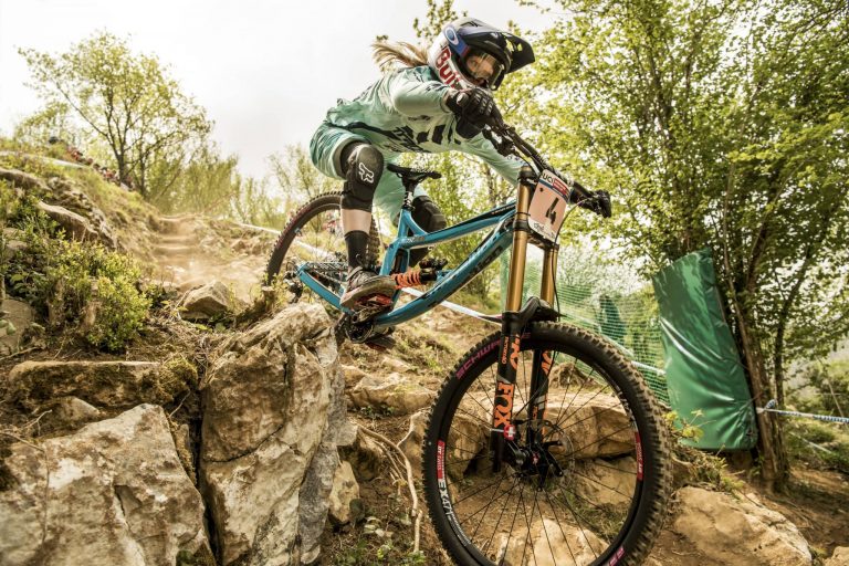 UCI DH World Cup 2019 Qualifying Highlights: Fort William