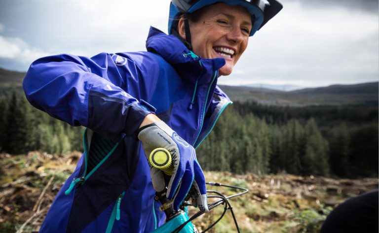 She Rides Off Road: Endura's New Women's MT500 Collection