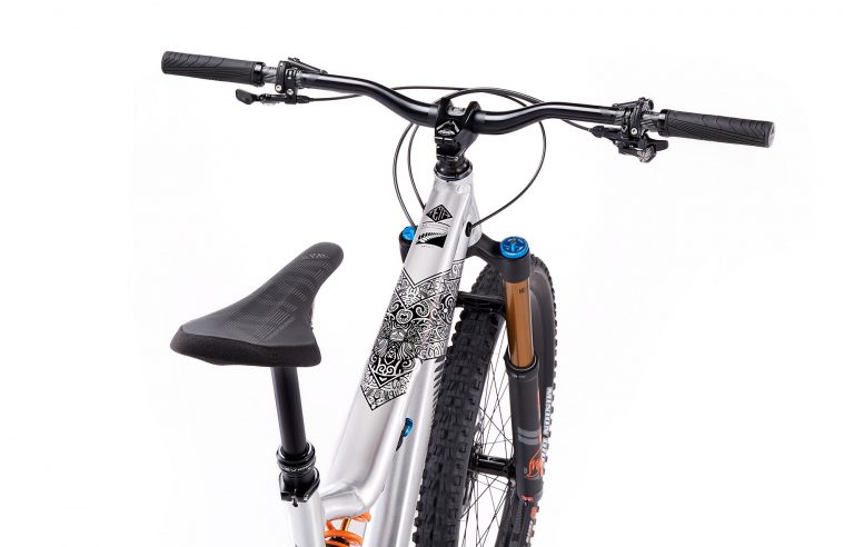 Commencal Hits New Zealand