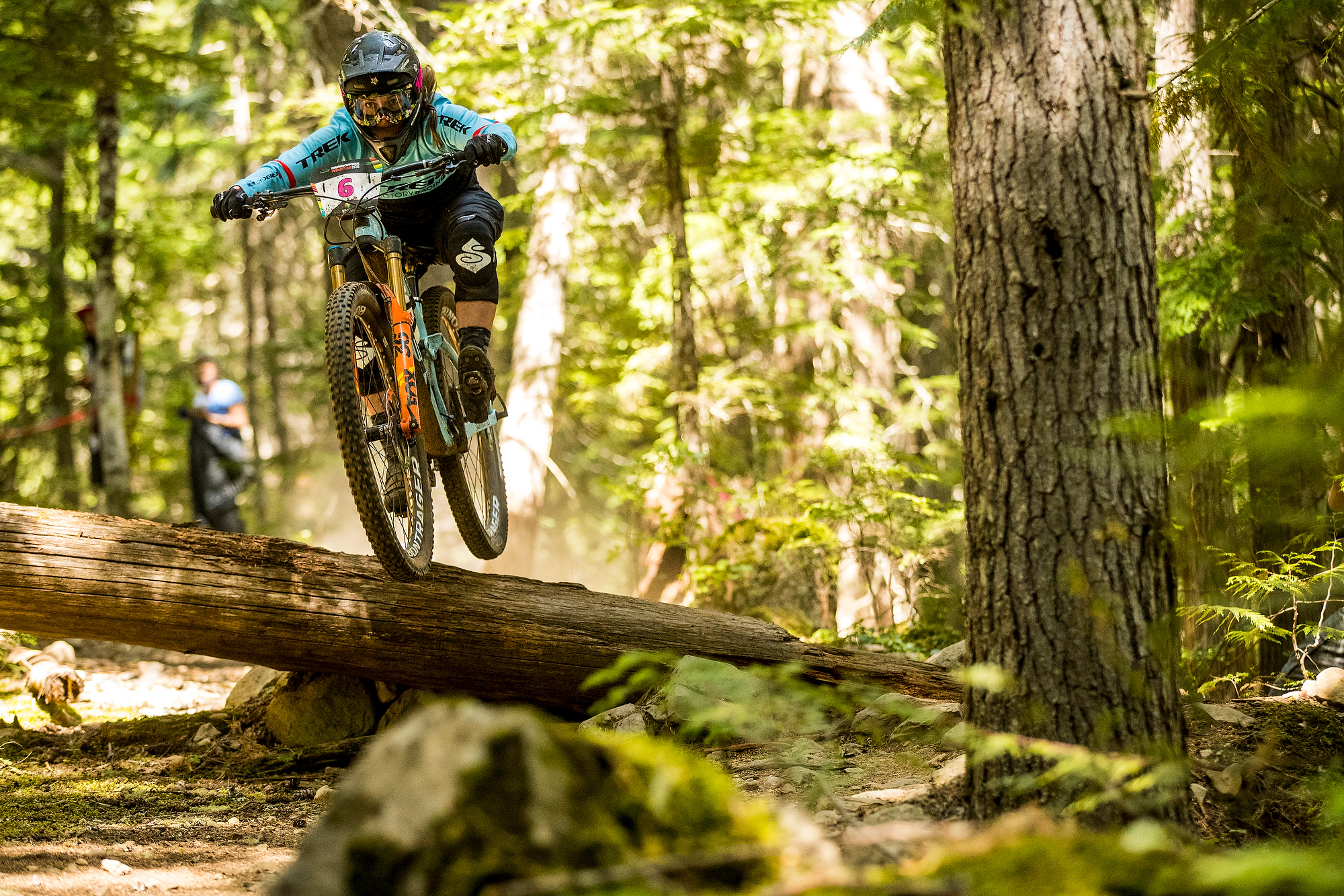Red Bull Foxhunt Returns With a Twist – Katy Winton Joins Rachel Atherton
