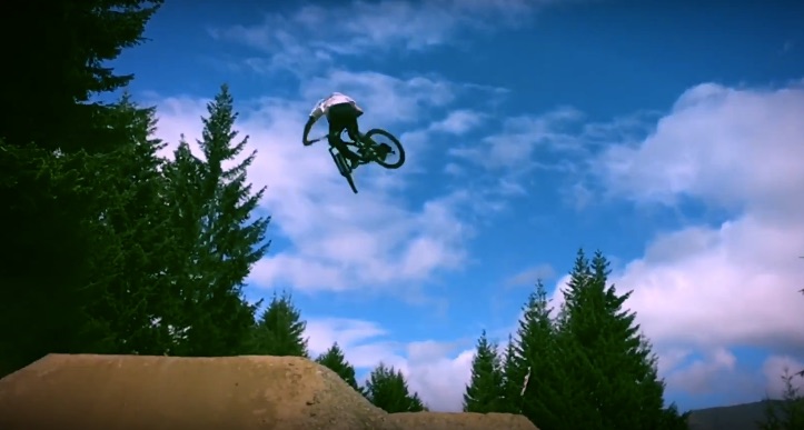 BIG Jumps, Whips and Flips! Dreamtrack Sesh with the Boys!