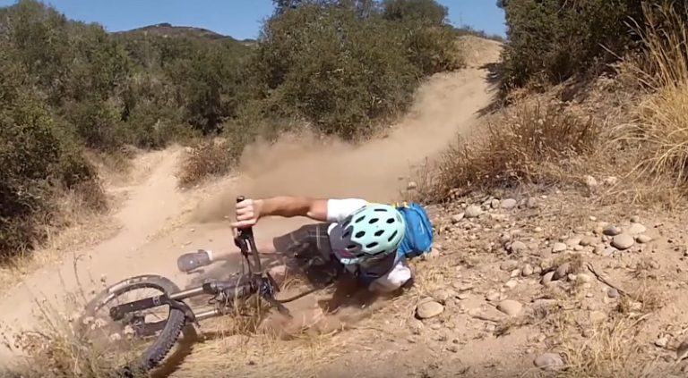 #WipeoutWednesdays: MTB Crash & Fails | 2018 Compilation