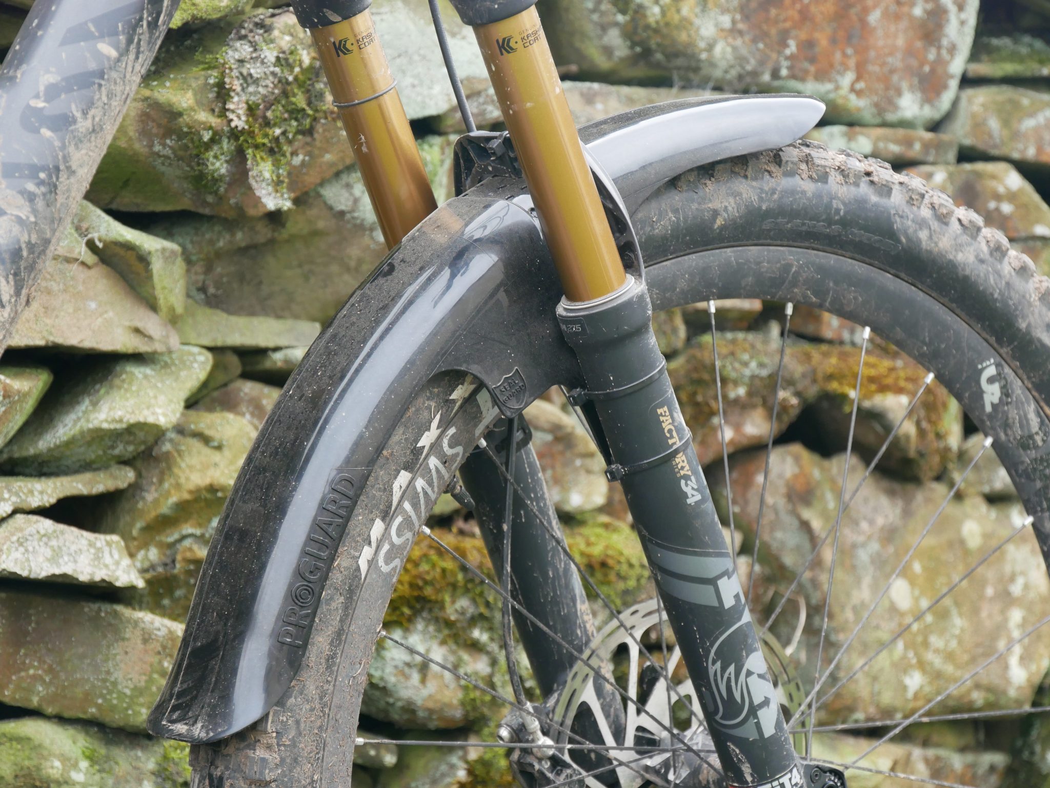 RRP ProGuard Rear Mudguard Best Protection for Rear Shock /& Linkages on MTB/'s