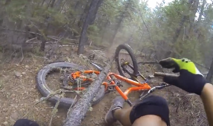 #WipeoutWednesdays: MTB Fail Compilation 2018 - Riders vs Trees