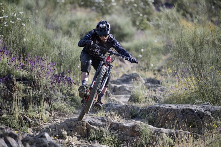 David Cachon: Birds, Cherries and Trails Mountain Bike Cáceres