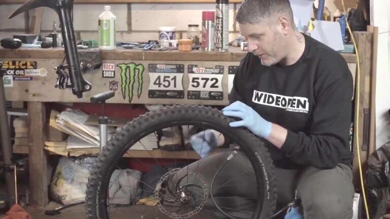 How To Tubeless Your Mountain Bike Wheels With Juice Lubes
