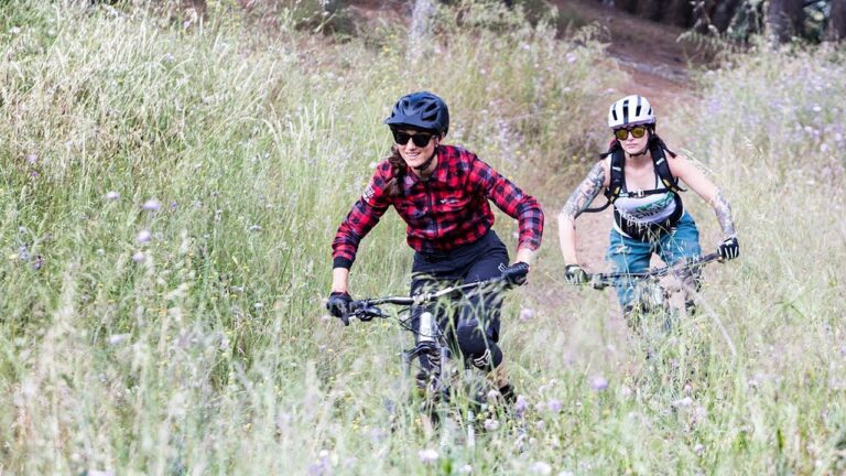 Miss Peaches on the Road: Enduro
