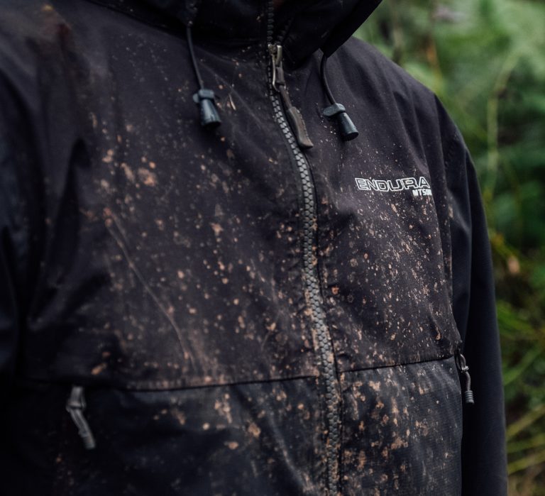 Danny MacAskill Gets #DownrightDirty in Endura MT500